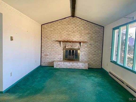 5th image of 3223 W Reeve Dr W