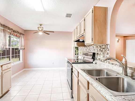 2nd image of 9032 Cumberland Forest Way