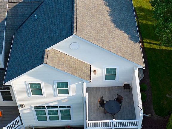 5th image of 5333 Swan Dr #J1