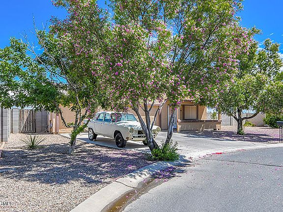 2nd image of 204 W Palm Ct