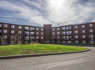 103A Arrowsmith Dr #2044, Ottawa, ON K1J 8V9