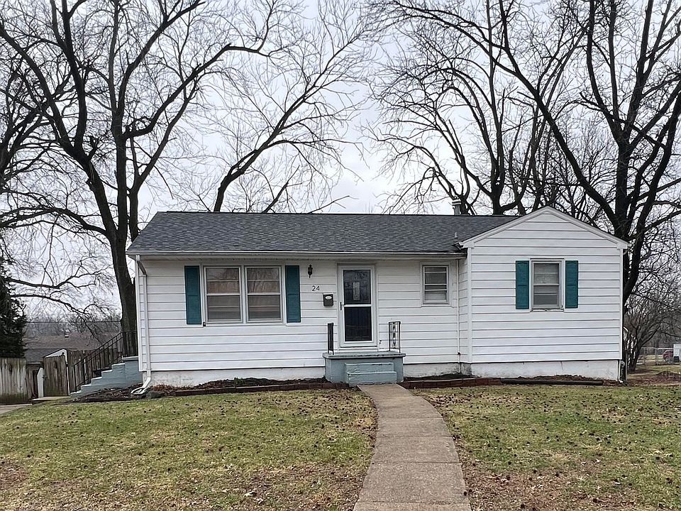 1st image of 24 Lakeside Pl