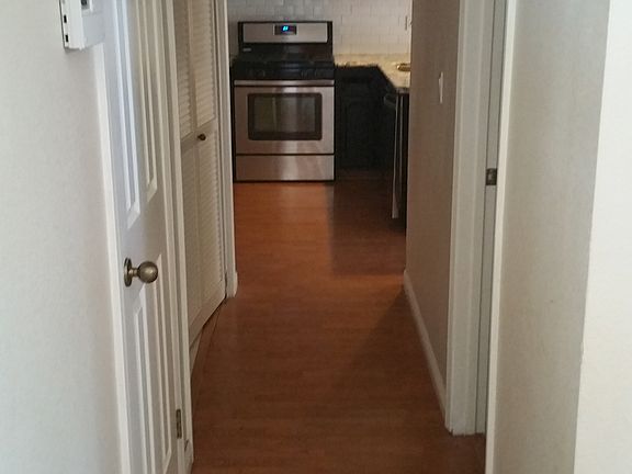 5th image of 8104 Pinefield Dr