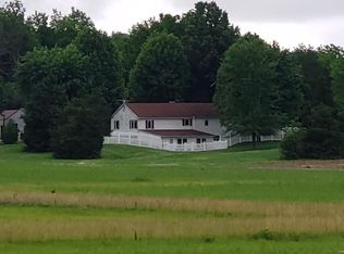 966 Baldwin Rd, New Athens, IL 62264