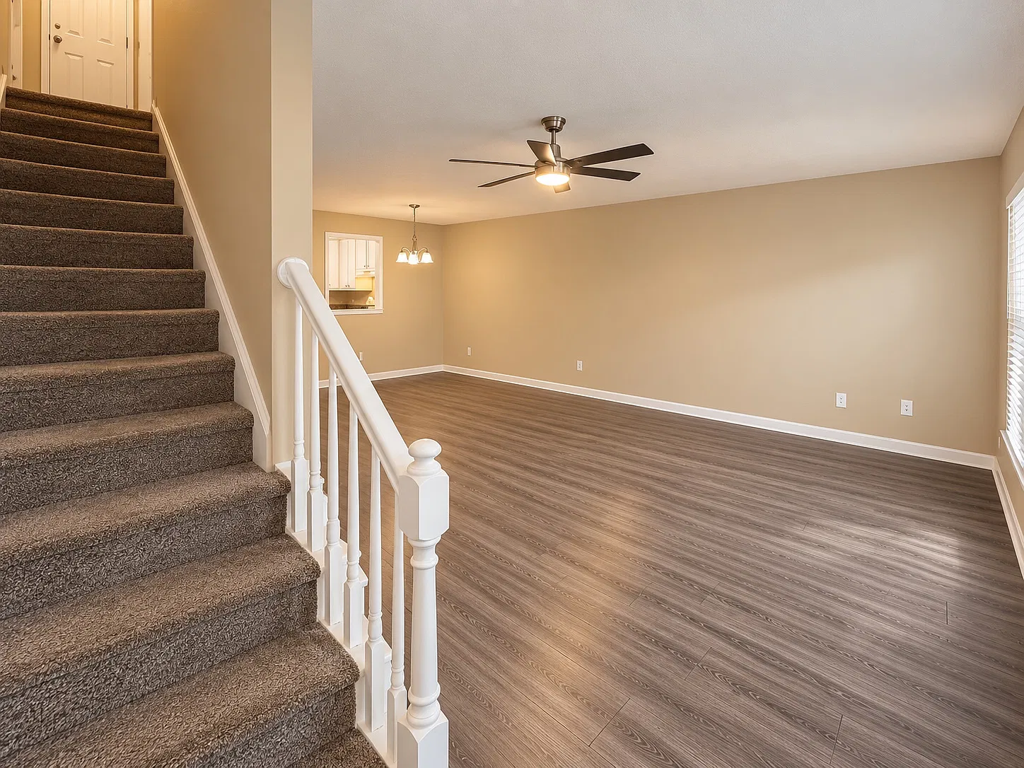 2 bed, 2.5 bath, 1100 sqft, $1,795 — Photo 2