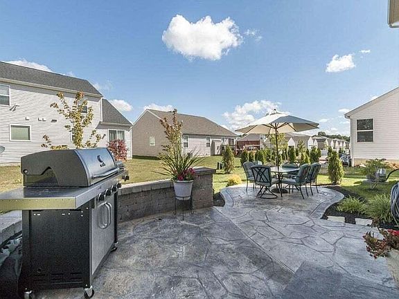 4th image of 6032 Deansboro Dr