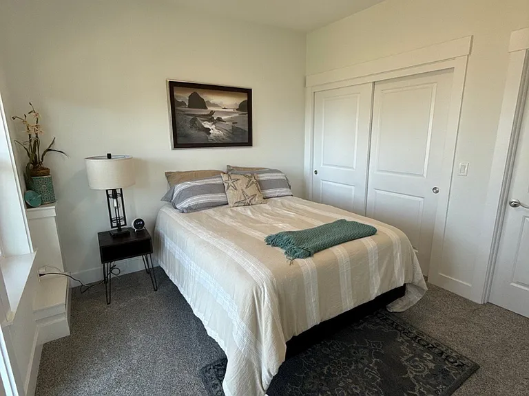 6274 NE Port Dr — Photo 14