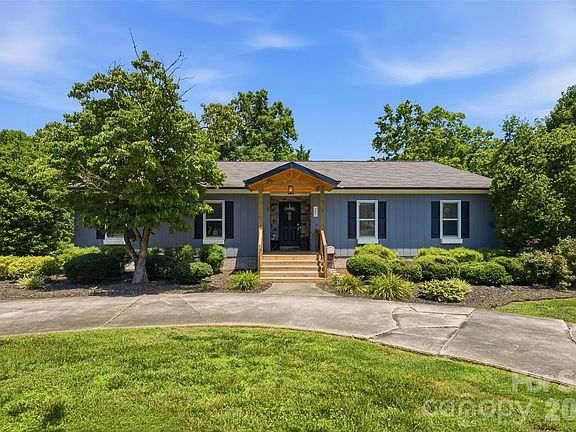 2nd image of 21 Eagle Dr