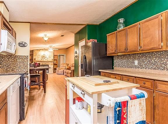 3rd image of 6948 County Road 4209