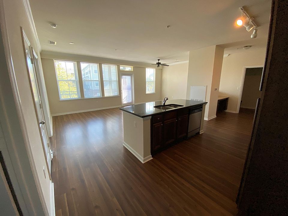 1st image of 1340 Appling Dr APT 205