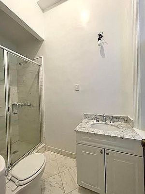5th image of 903 Park Ave APT 11C