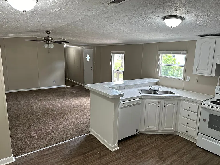 Woodland Estates (FL) — Photo 35