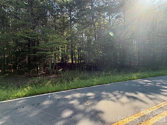 3rd image of 175 Old Morganton Rd