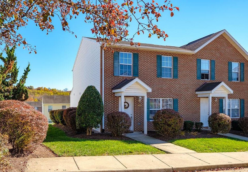 1st image of 1740 Ashford Ct