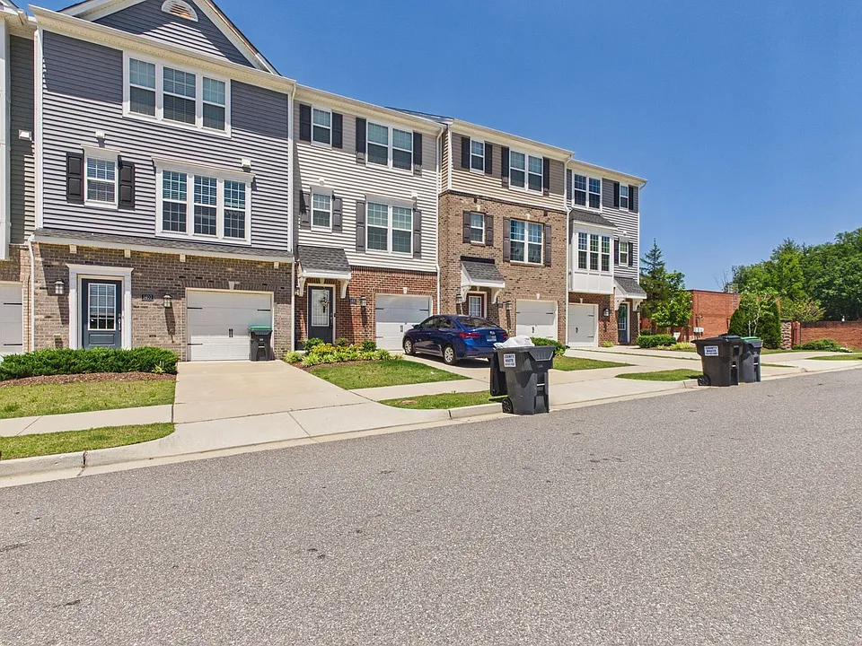 1405 Kerr Dr