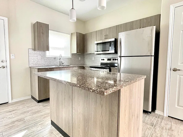 5203 N Hiawatha Dr #1 — Photo 4