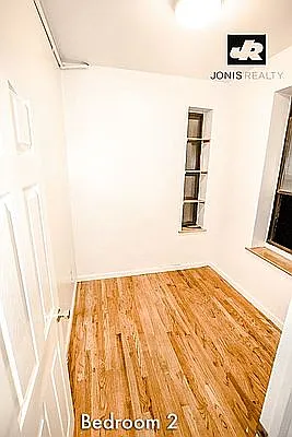 Rented by Jonis Realty | media 8