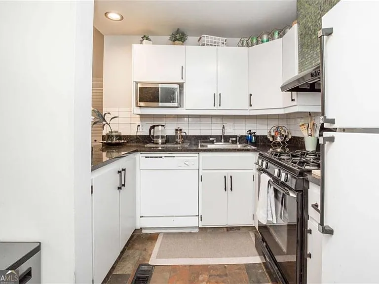 952 Myrtle St NE #2 — Photo 7
