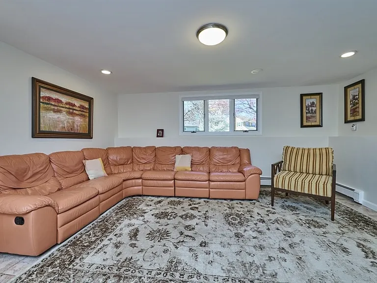 37 Locust St #1 — Photo 10