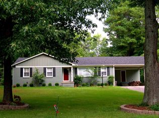 54 Royal Oaks Pl, Jackson, TN 38305