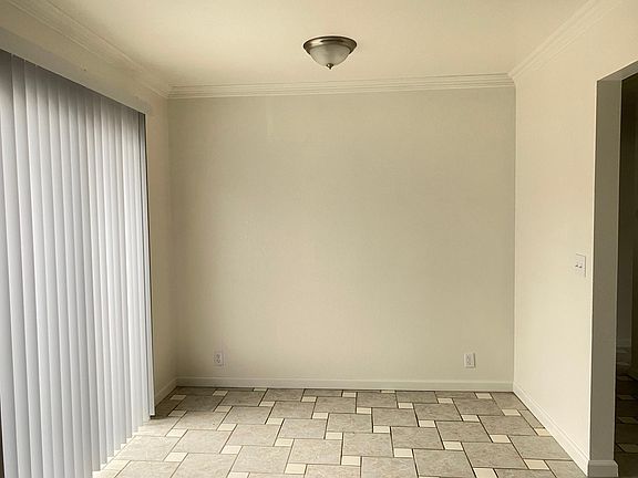 5th image of 2629 51st Ave