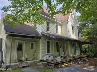 135 Glenwild Rd, Middle Grove, NY 12850