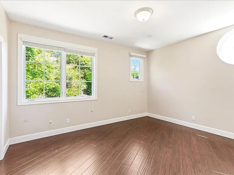 4698 Granada Way — Photo 26