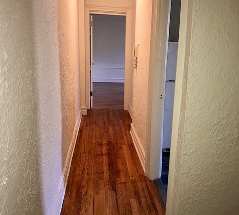 2nd image of 850 E 31st St APT D4