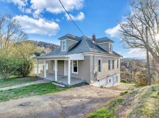 1217 6th St SE, Roanoke, VA 24013