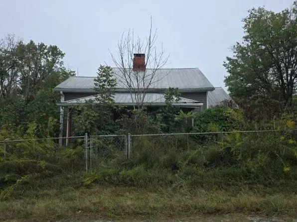 11263 Moss Branch Rd, Bon Aqua, TN 37025