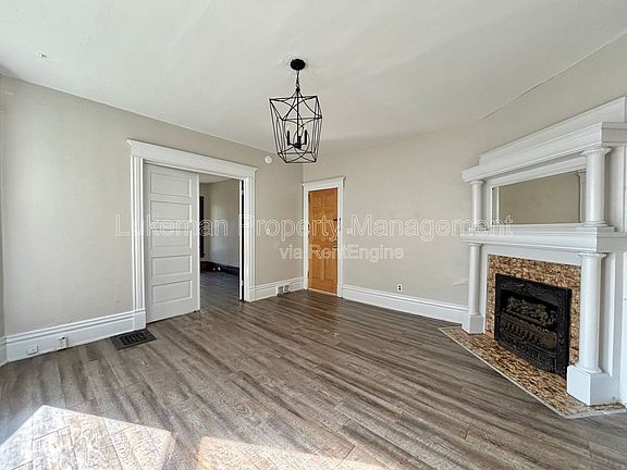 2nd image of 610-612 W Kalamazoo Ave #1