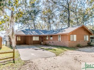 1205 Lake Dr, Midway, GA 31320