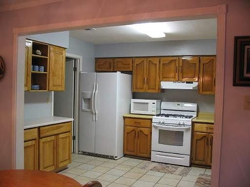 3rd image of 13126 LARKABBEY DR