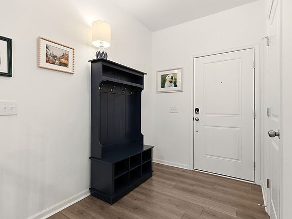 4th image of 17 Saltford Ln