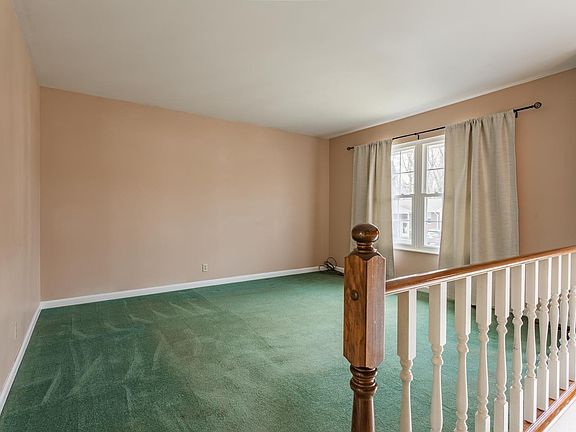 5th image of 5713 Berry Ln
