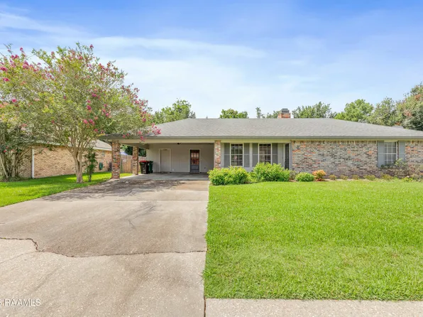 809 W Bonaire Dr, Lafayette, LA 70506