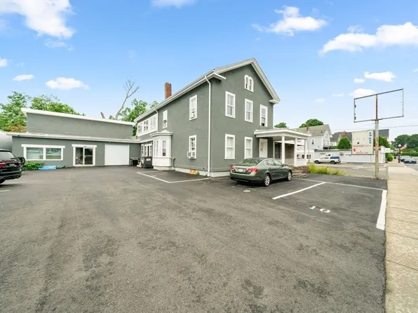 190 Center St, Middleboro, MA 02346