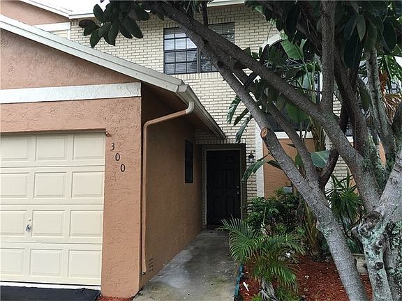 2nd image of 300 NW 106th Ter #300
