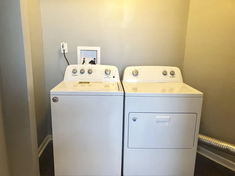 5735 S Calumet Ave #3W — Photo 8