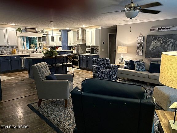 4th image of 7966 Henson Gap Rd