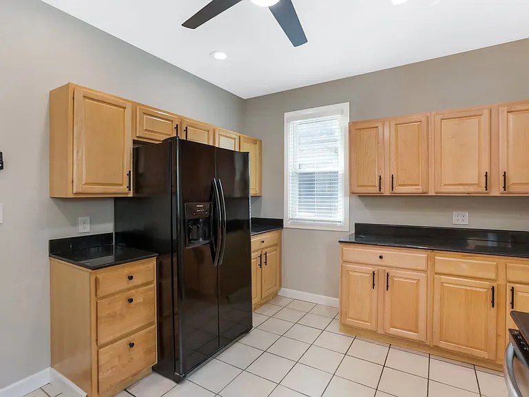 412 E Oakland Ave #412 — Photo 18