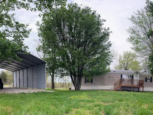 6875 NW State Route E, Lowry City, MO 64763