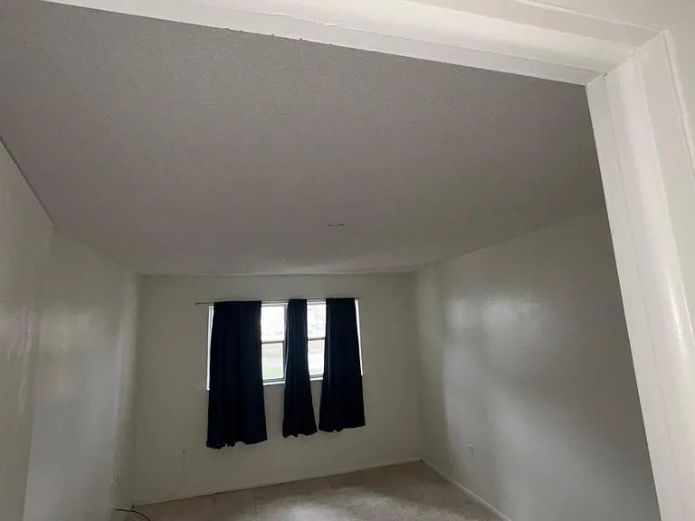 8100 Sunrise Lakes Blvd #108 — Photo 6