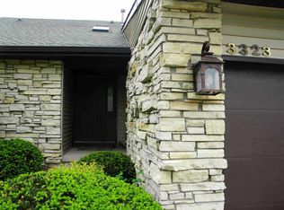 3323 E Ridge Pl, Bettendorf, IA 52722