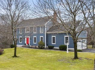 5 Hart St, Burlington, CT 06013