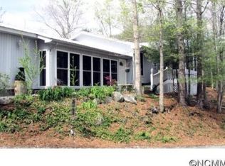 587 Black Bear Trl, Lake Santeetlah, NC 28771