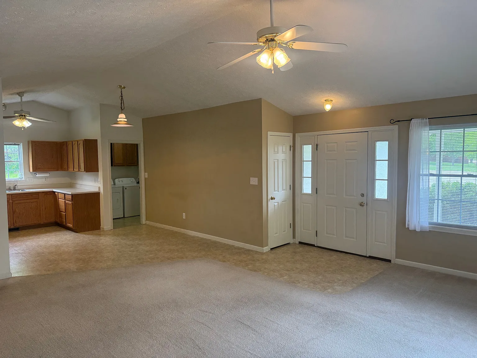 4626 S Sparrow Ct — Photo 3