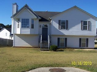 300 River Trace Dr, Villa Rica, GA 30180