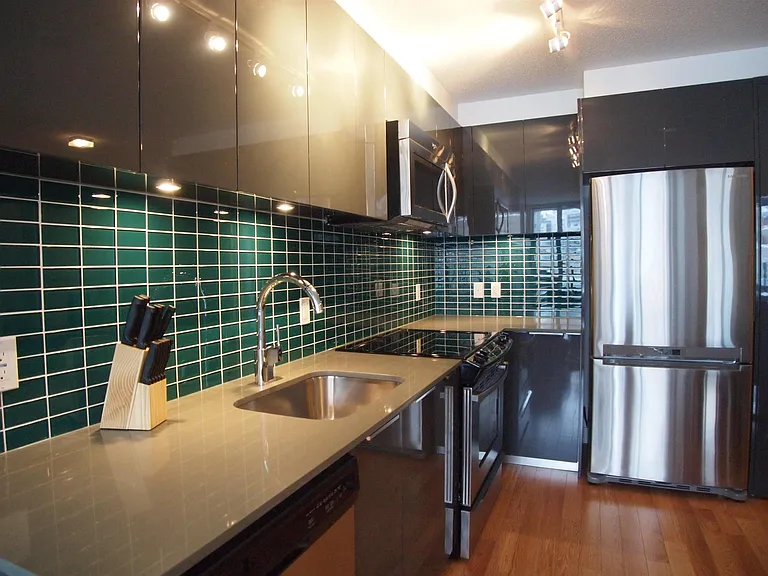 1325 Rolston St #503 — Photo 11
