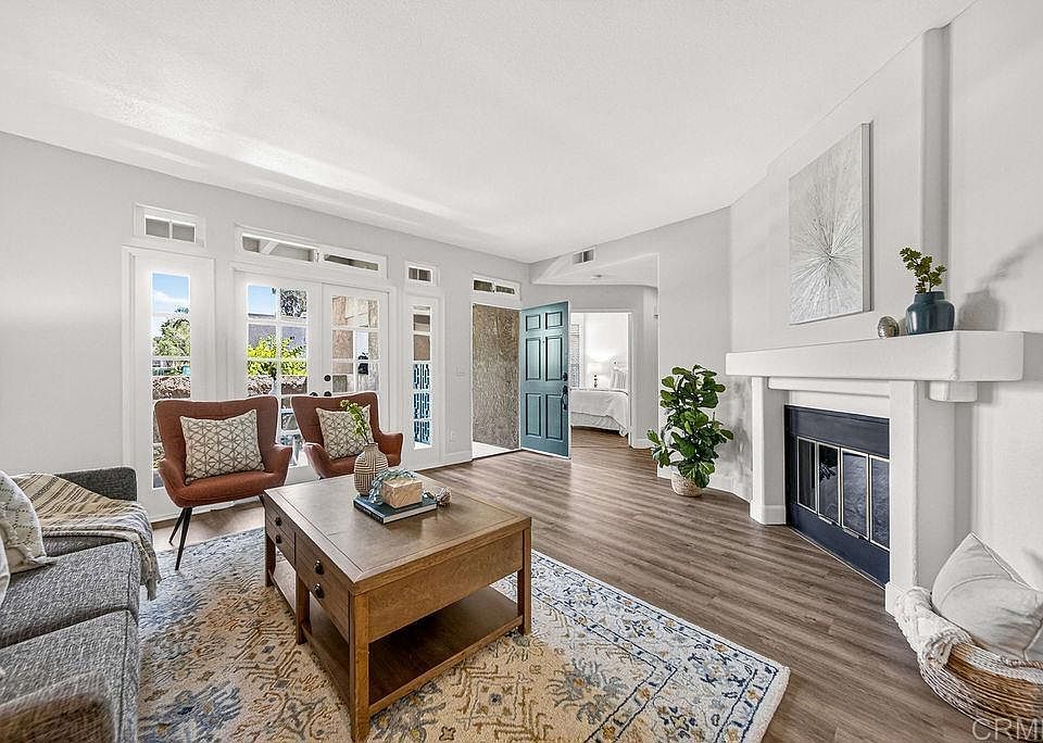 1st image of 3404 Cameo Dr Unit 2